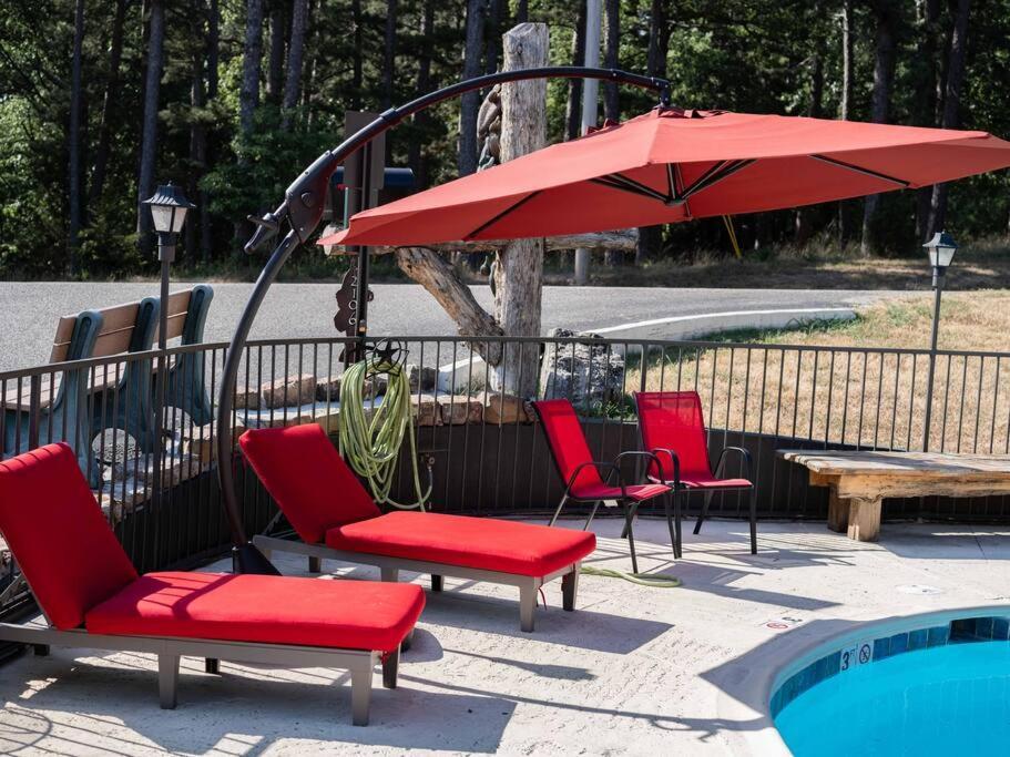 Stonegate Lodge King Bed, Wifi, 50In Roku Tv, Salt Water Pool Room #108 Eureka Springs Zewnętrze zdjęcie